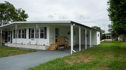 A home in BROOKSVILLE