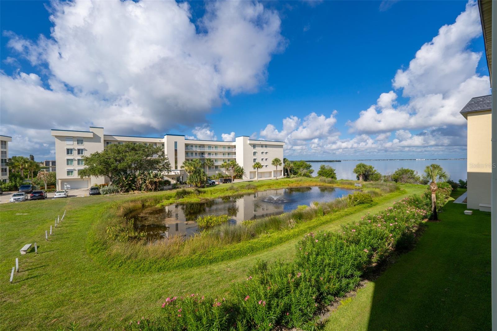 190 ESCAMBIA LANE 305