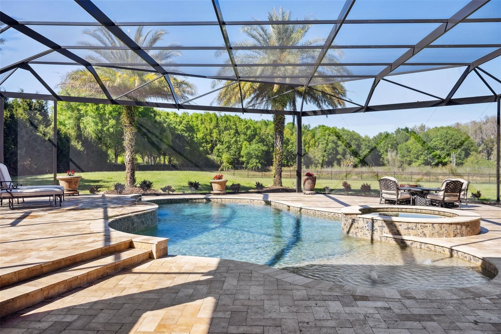 STEEPLECHASE - Residential