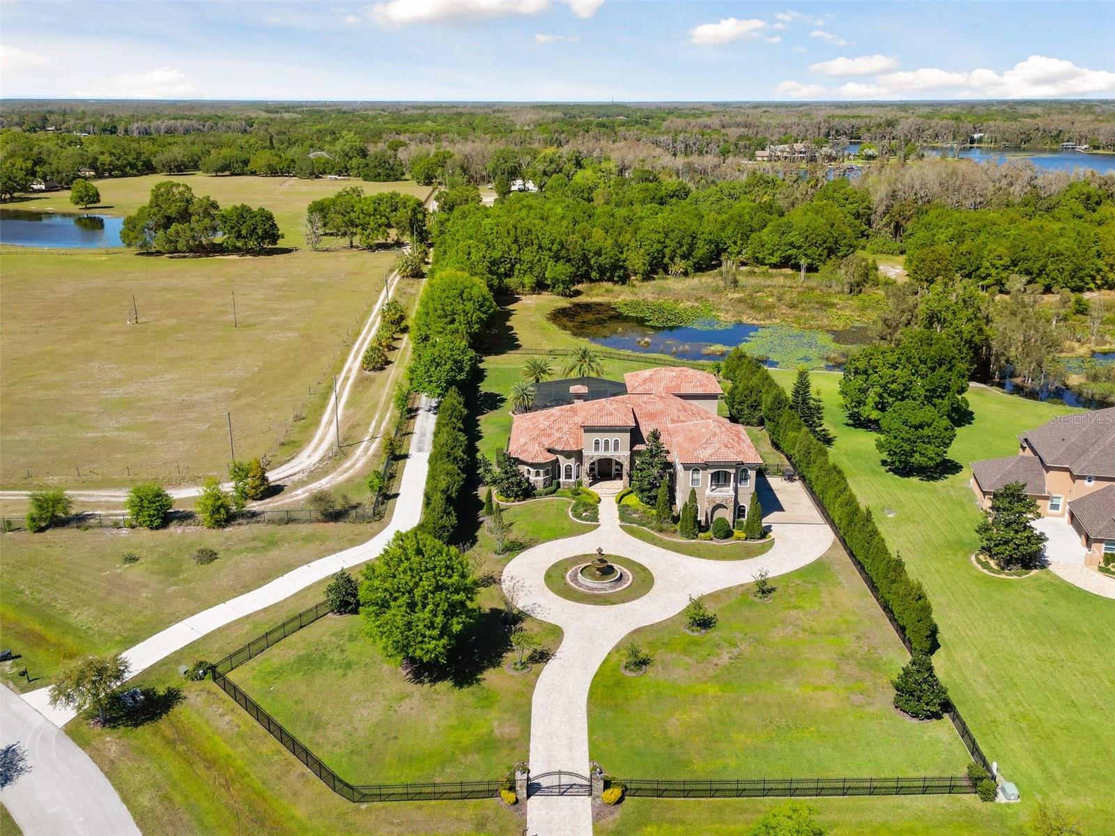 STEEPLECHASE - Residential