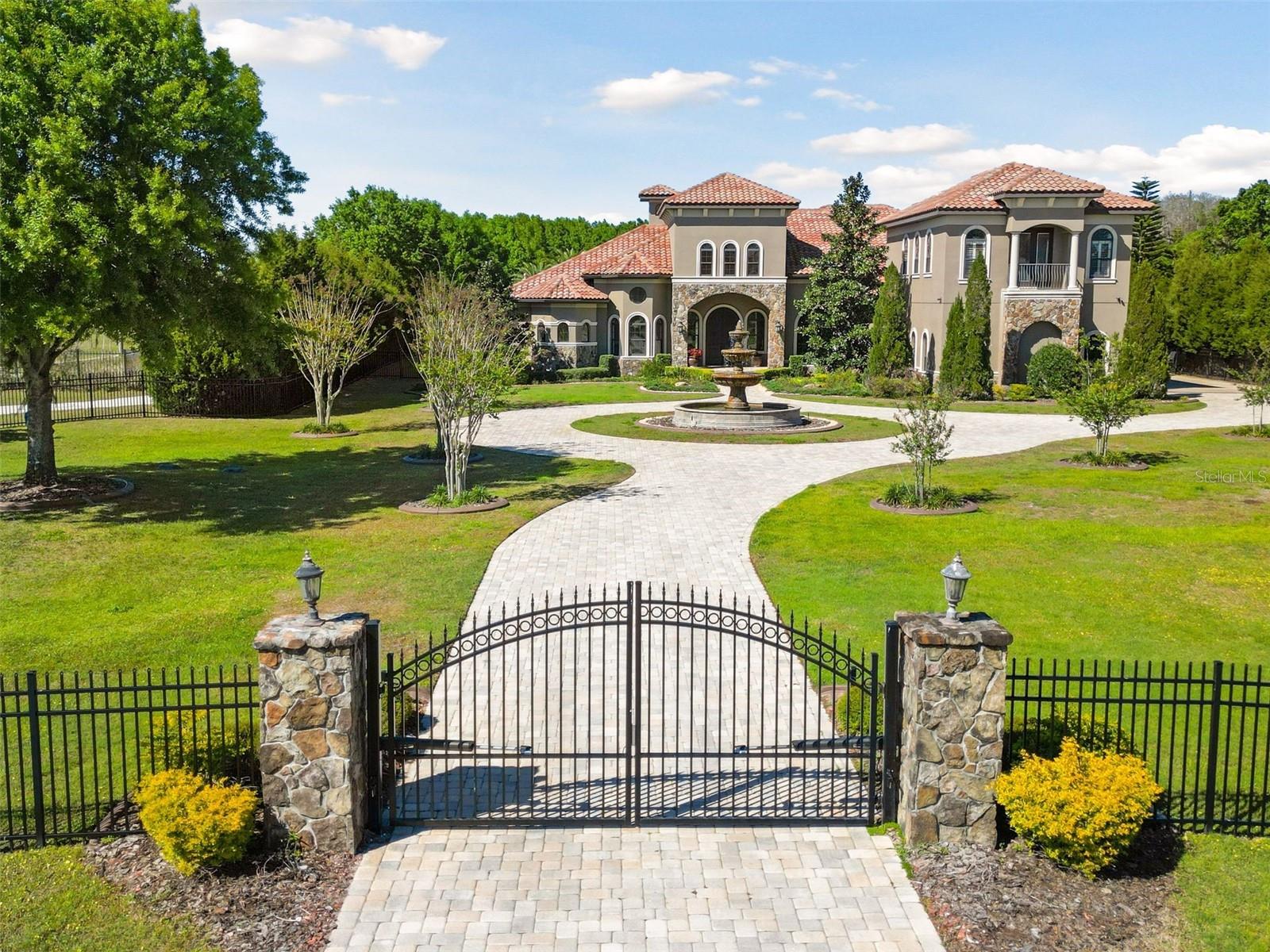 STEEPLECHASE - Residential