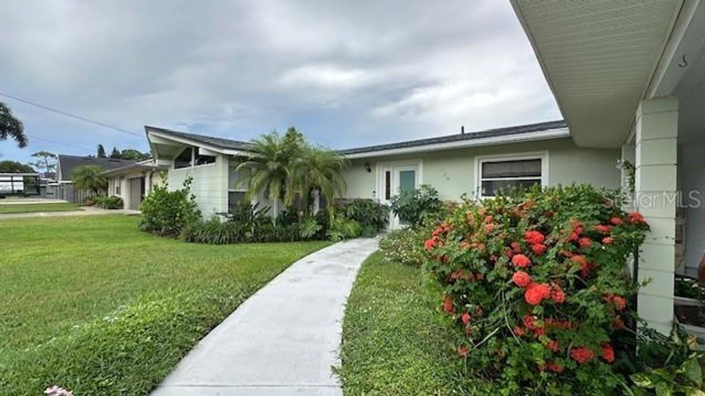 Photo of 136 Ida Avenue, Lake Placid, FL 33852 (MLS # O6339119)