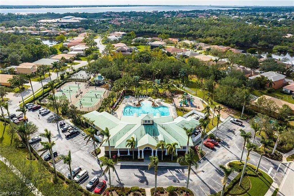 COACH HOMES I/MOODY RIVER ESTATES - Residential