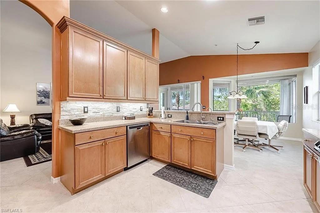 COACH HOMES I/MOODY RIVER ESTATES - Residential