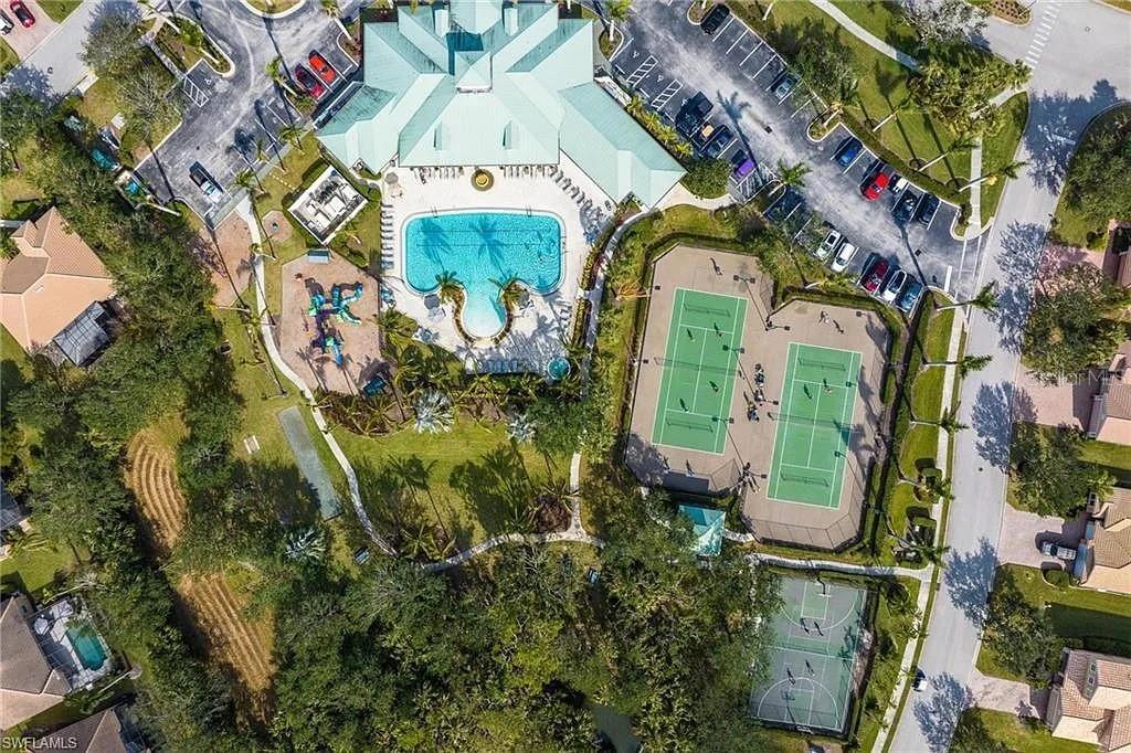 COACH HOMES I/MOODY RIVER ESTATES - Residential