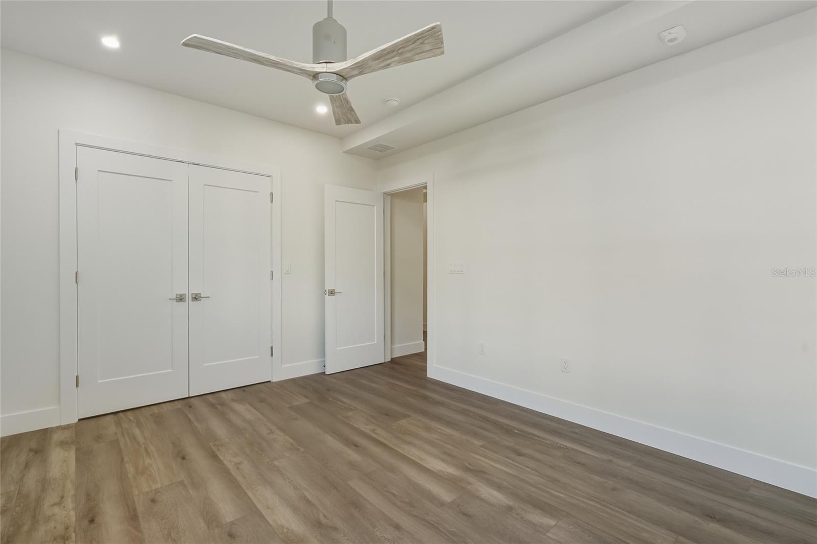 QUIET COVE - Residential