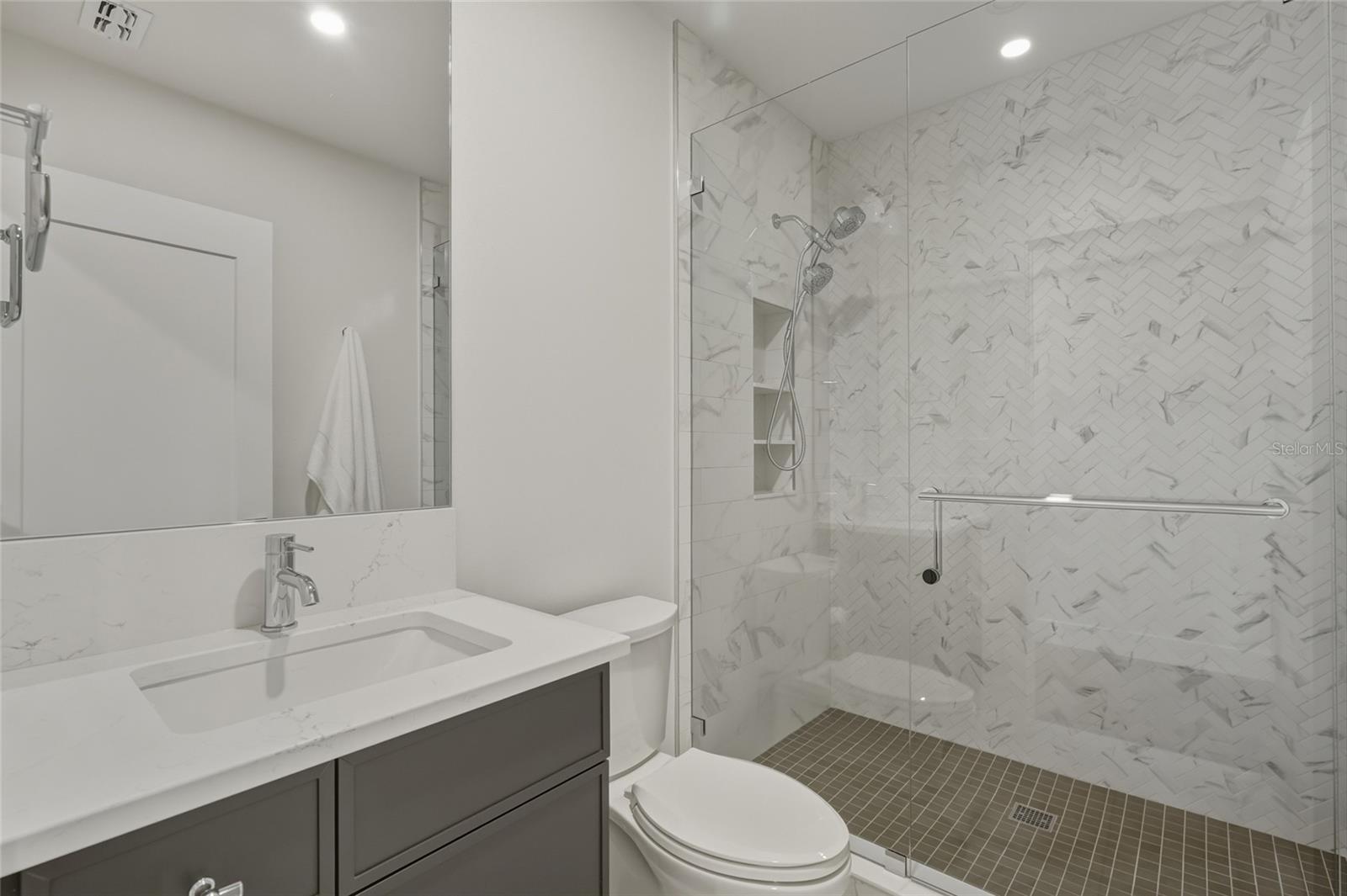 QUIET COVE - Residential