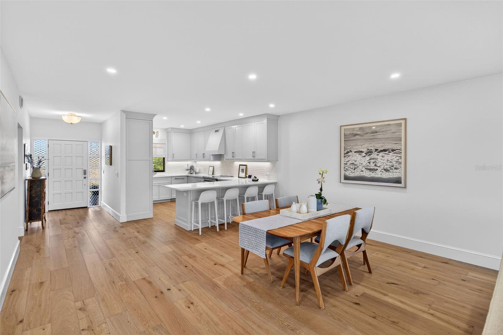 CLOISTERS CONDO - Residential