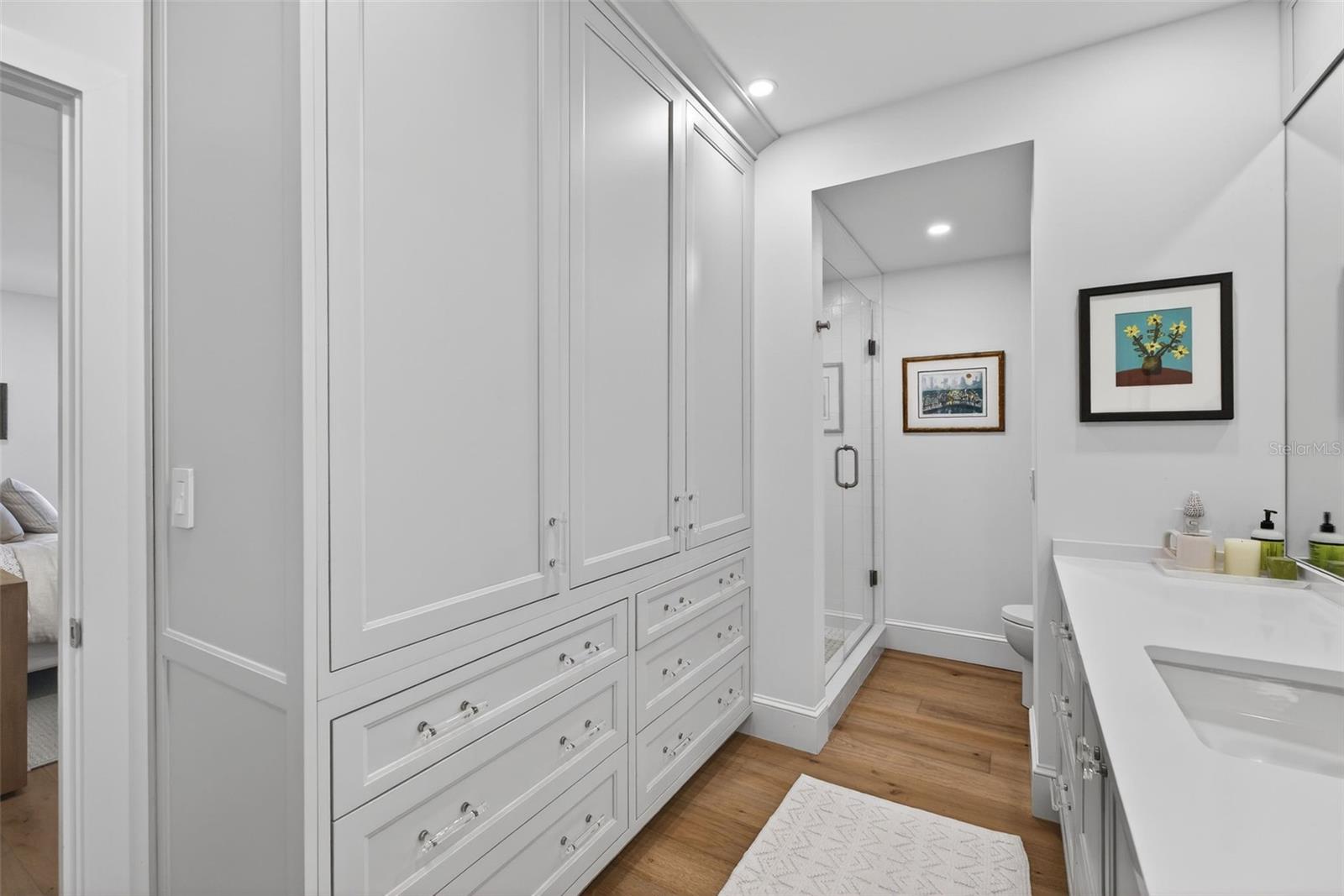 CLOISTERS CONDO - Residential
