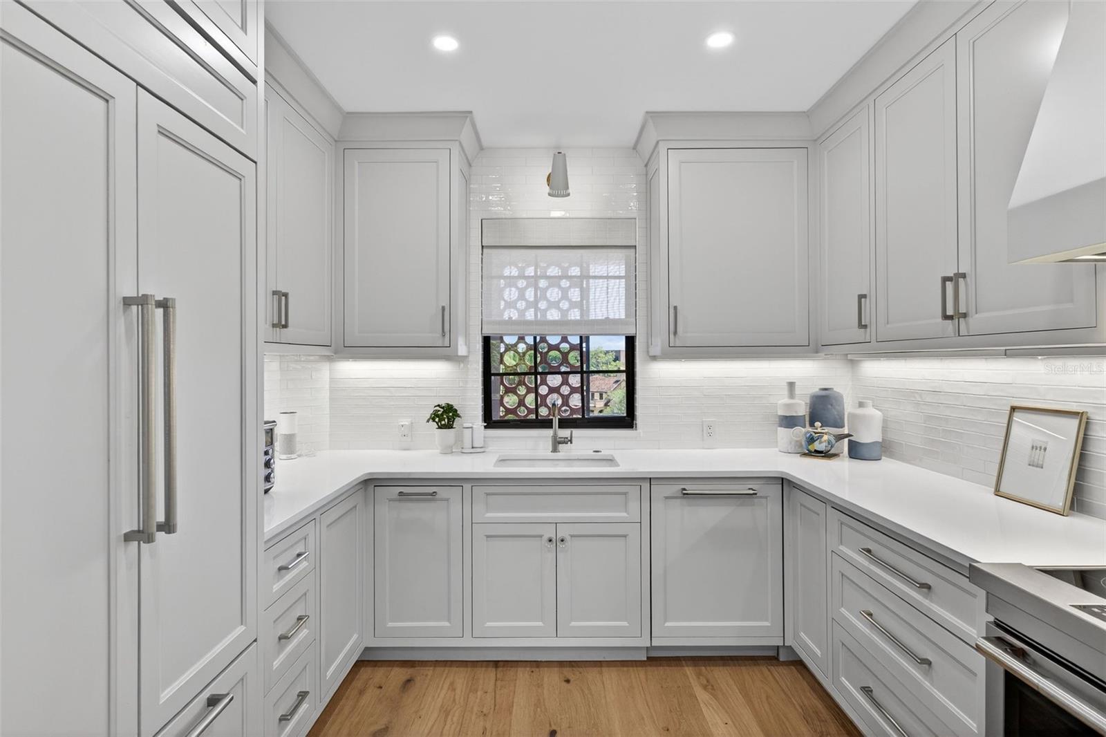CLOISTERS CONDO - Residential