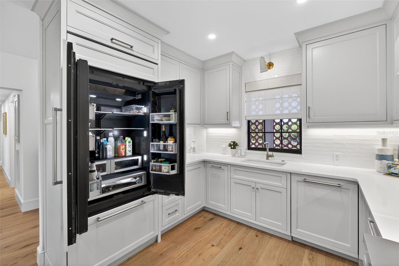 CLOISTERS CONDO - Residential