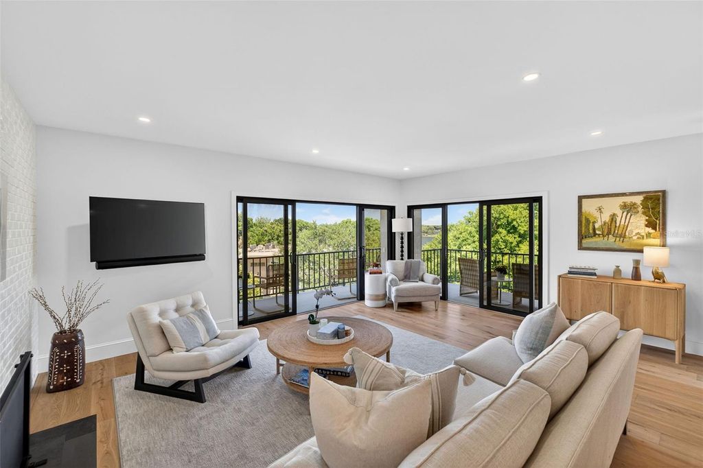 Photo of 106 S Interlachen Avenue #518, Winter Park, FL 32789 (MLS # O6400228)