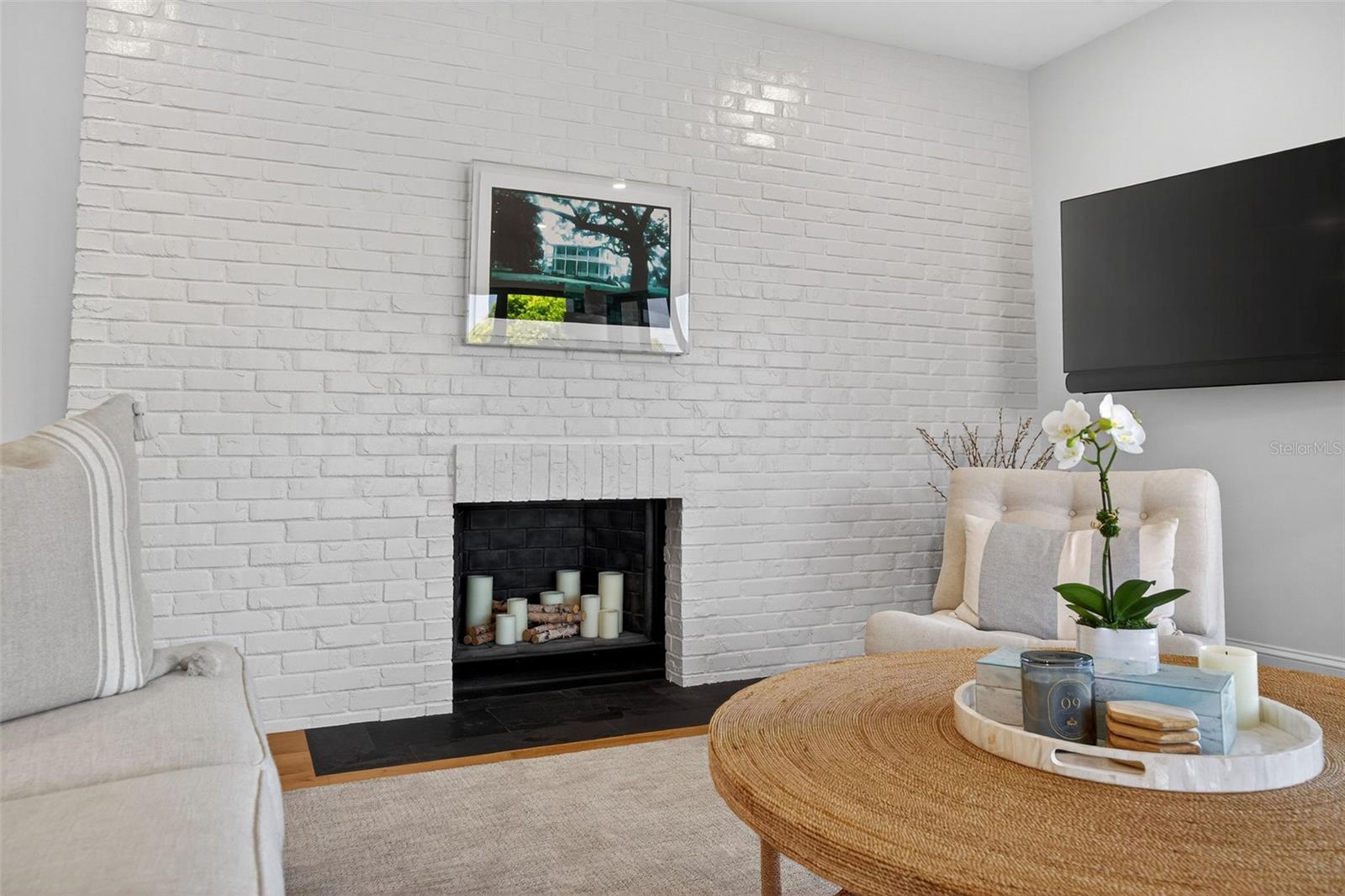 CLOISTERS CONDO - Residential