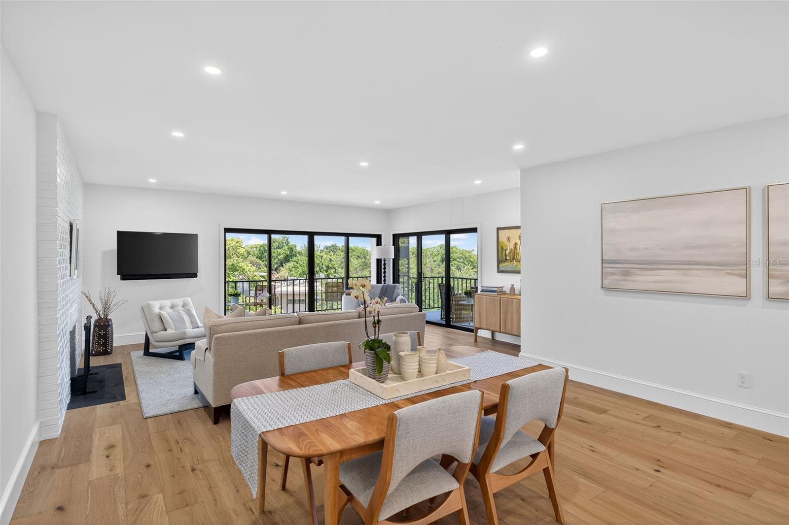 CLOISTERS CONDO - Residential
