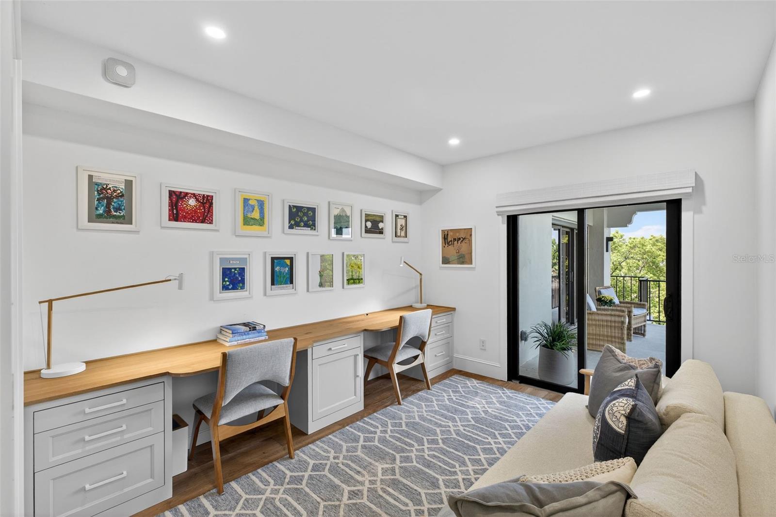 CLOISTERS CONDO - Residential