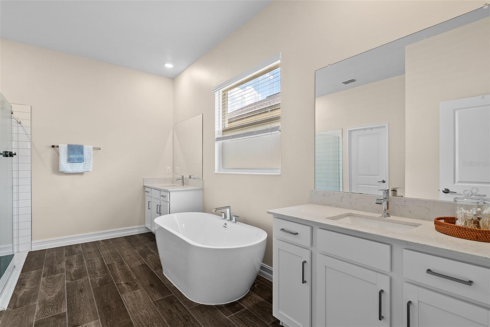 CONNERTON VILLAGE 4 PH 1 - Residential