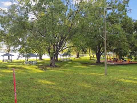 A home in LAND O LAKES