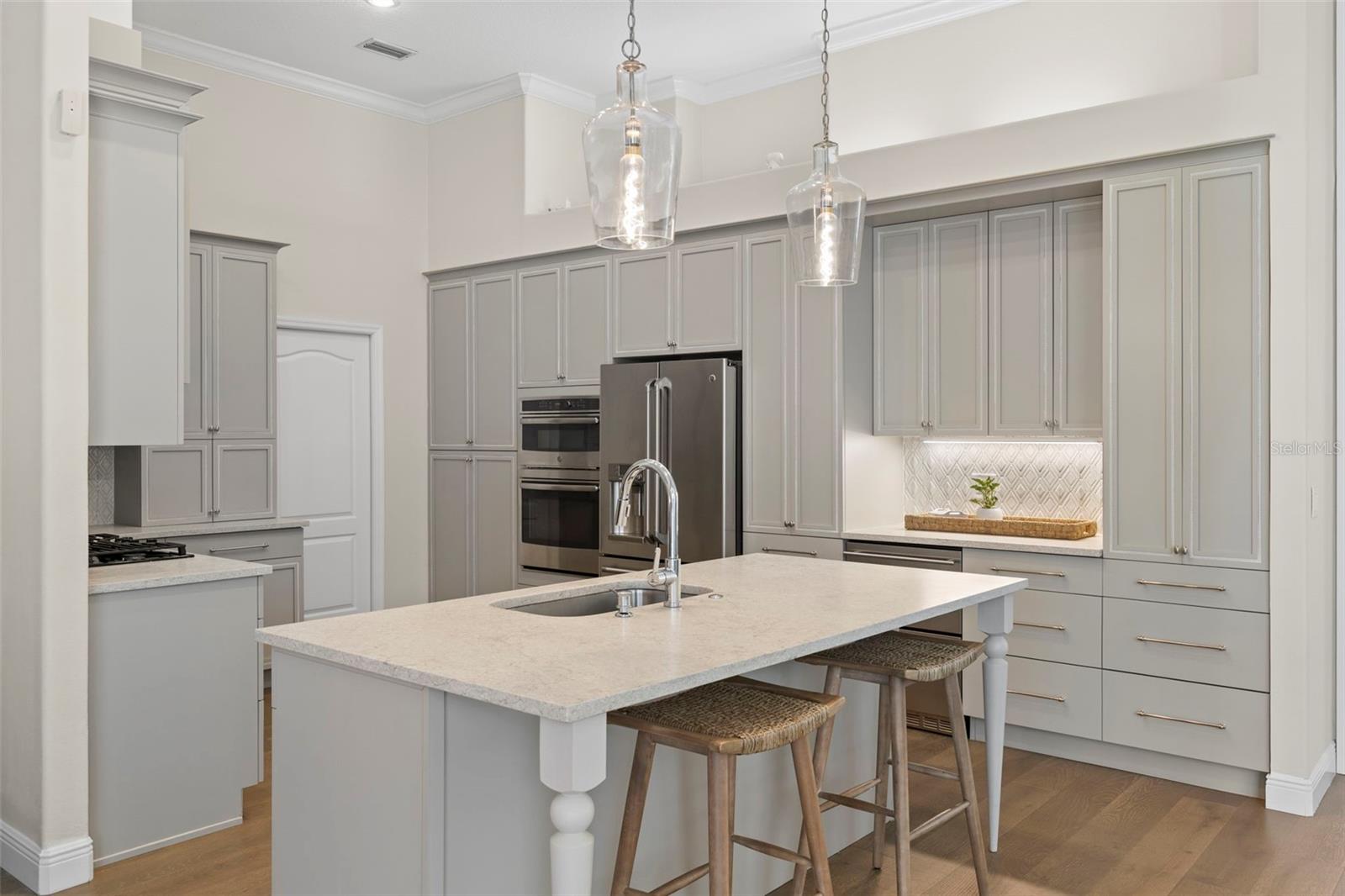 TAMPA PALMS - Residential