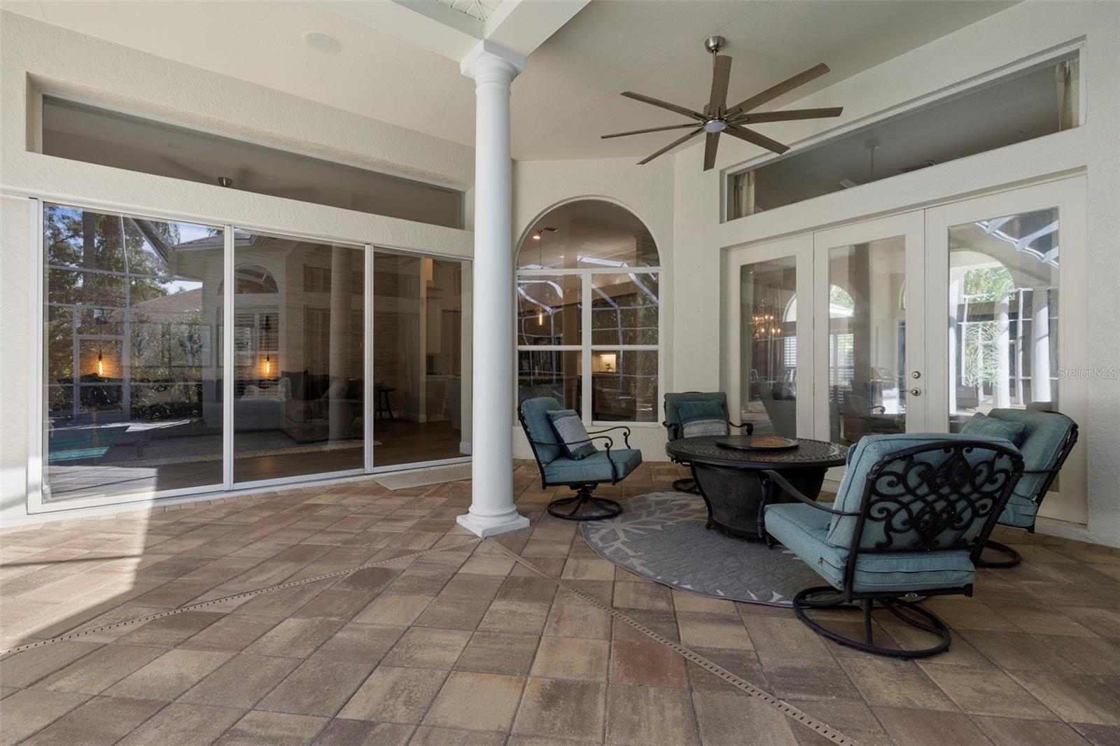 TAMPA PALMS - Residential