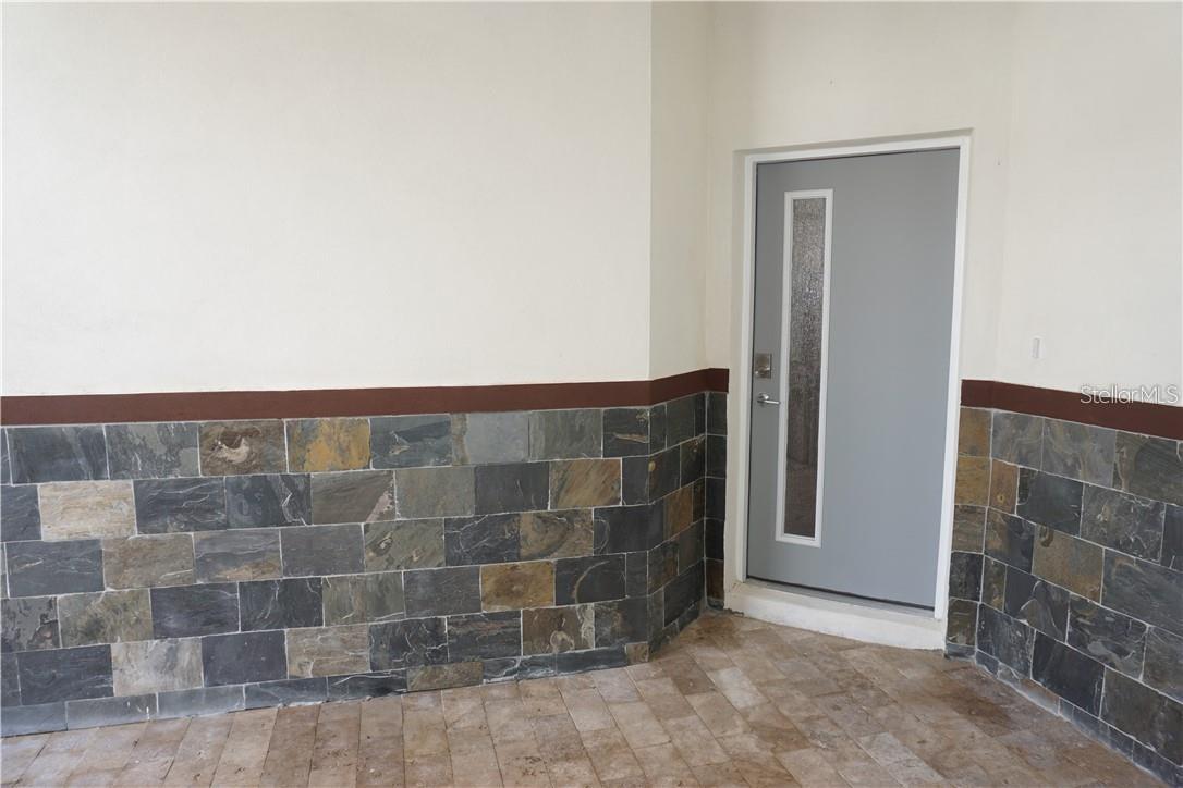 FAIRWAY VILLAS-PH 2 - Residential Lease