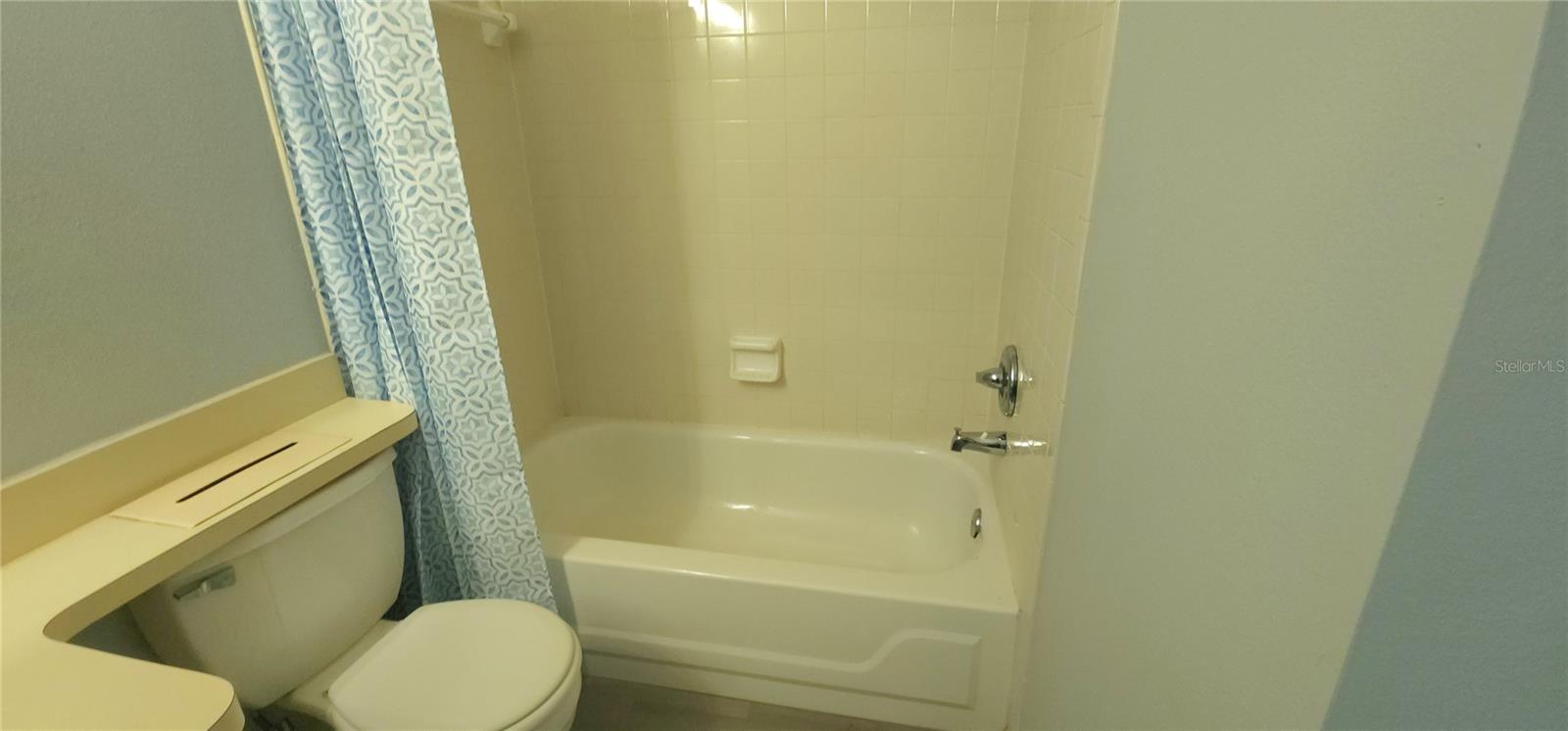 ORANGE RIVER ESTATES UNIT III - Residential Lease