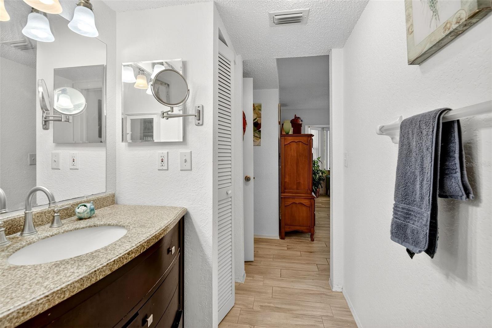 TALA LAKES PH 04 BLDG F 01 - Residential