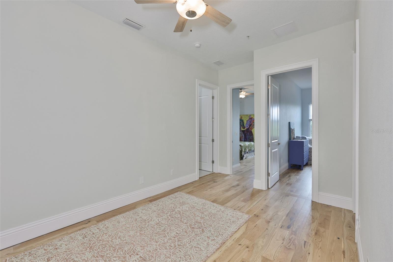 HIDDEN CREEK AT LAKEWOOD RANCH - Residential