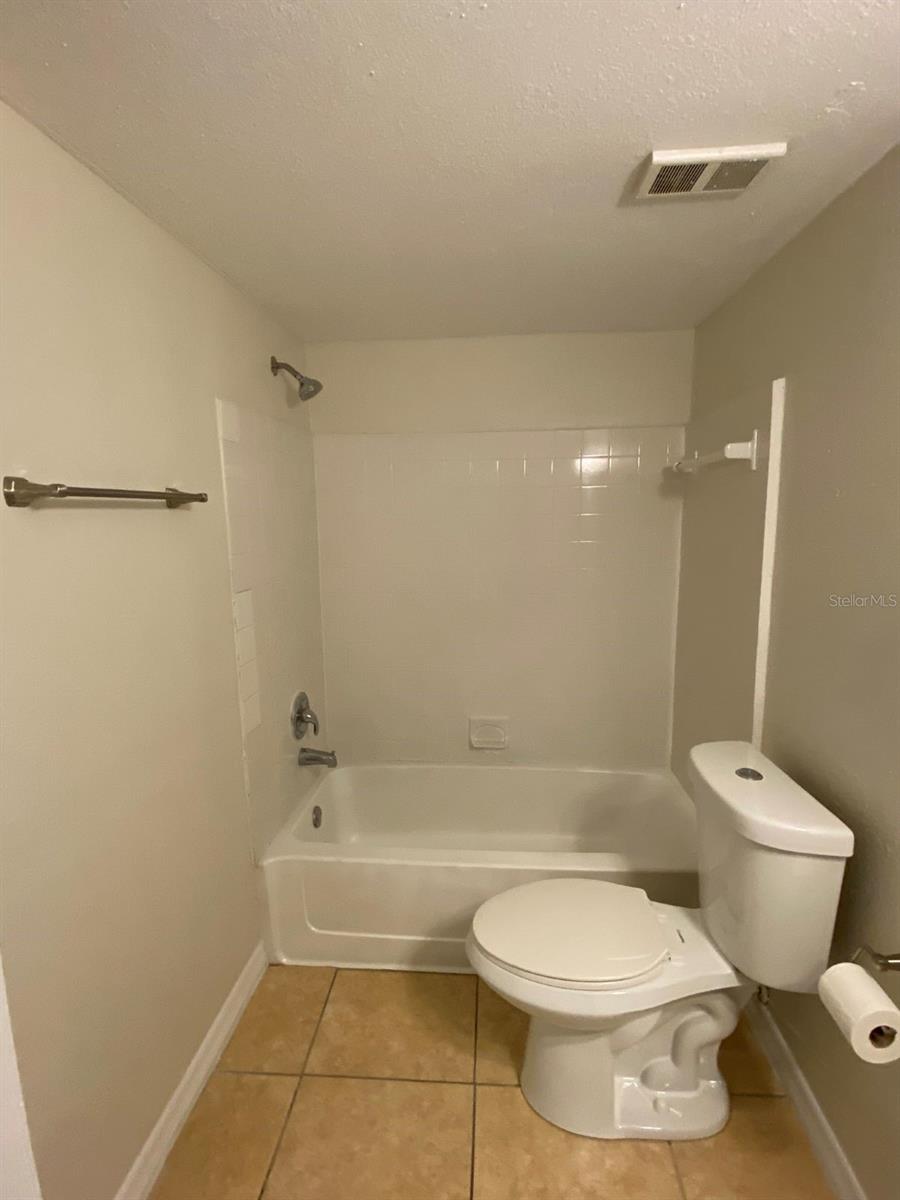 VENETIAN PLACE - Residential Lease