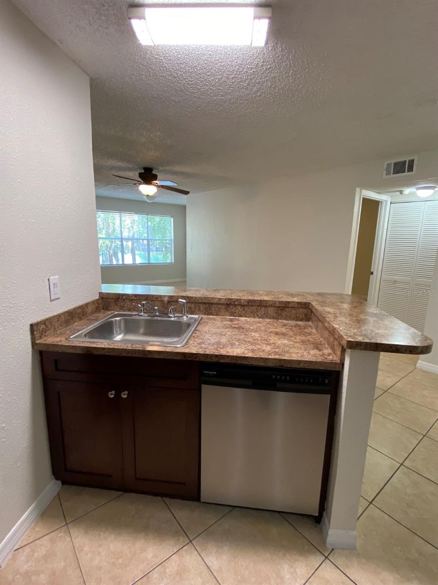 VENETIAN PLACE - Residential Lease