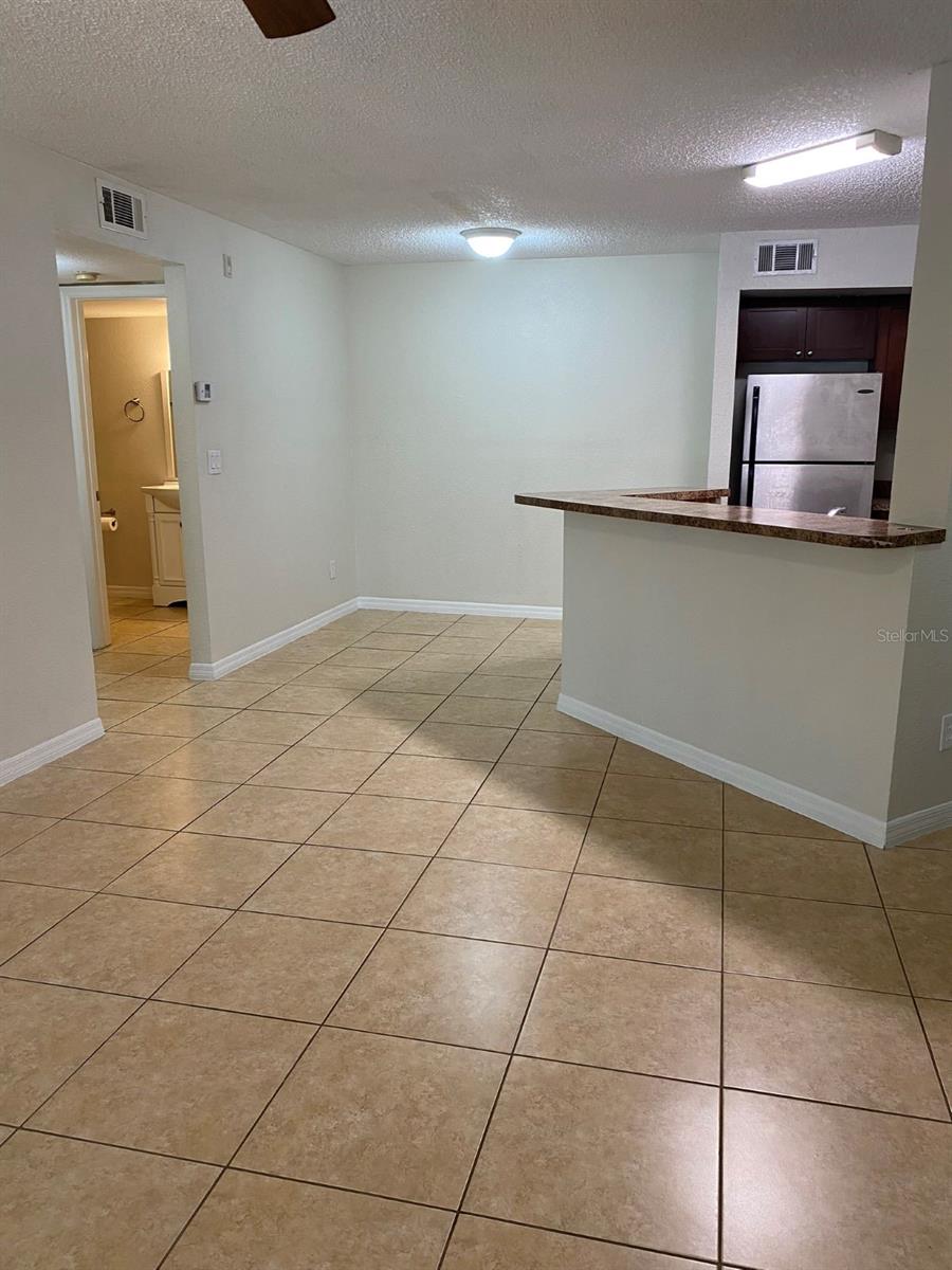 VENETIAN PLACE - Residential Lease