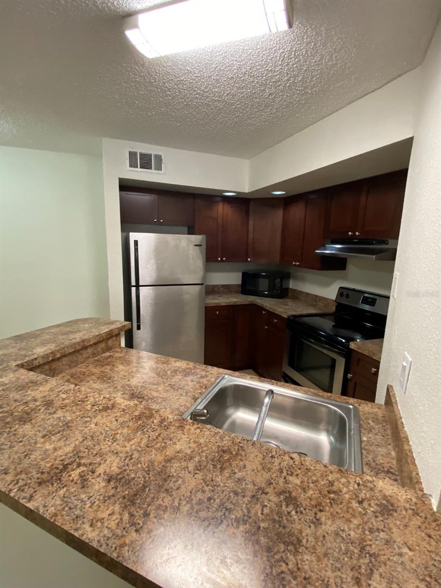 VENETIAN PLACE - Residential Lease
