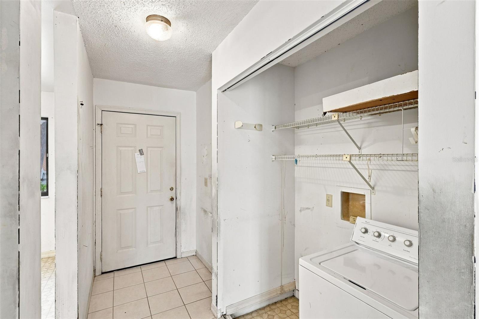 520 MANSFIELD DRIVE