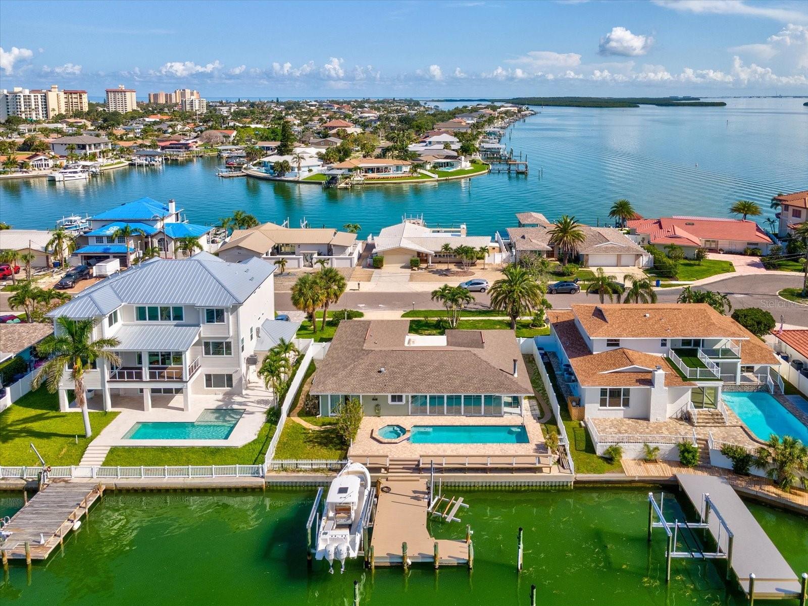 ISLAND ESTATE - Residential