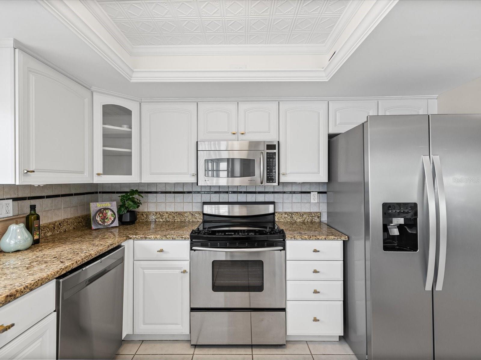 ISLAND ESTATE - Residential