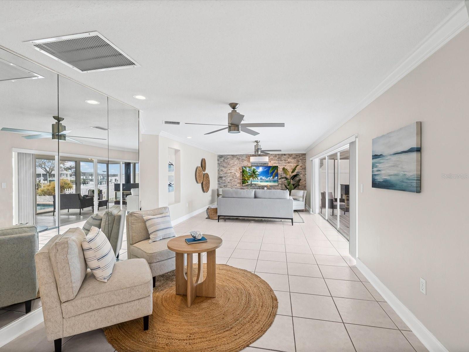 ISLAND ESTATE - Residential