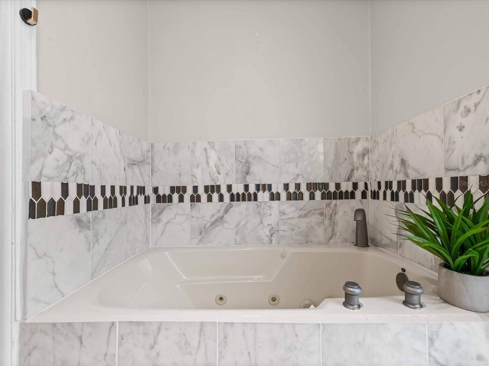 ISLAND ESTATE - Residential