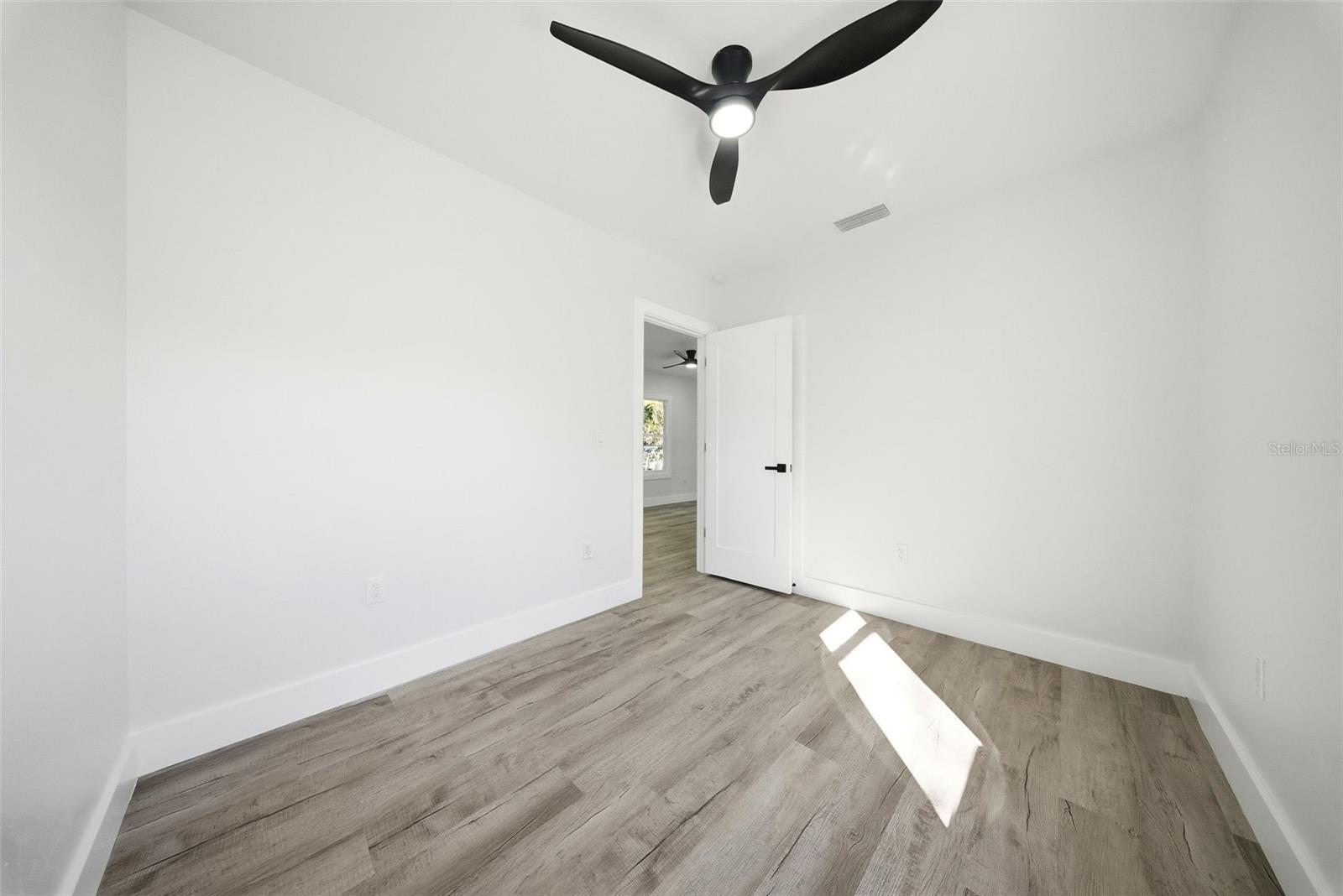 ROYAL PALM PARK - Commercial Sale