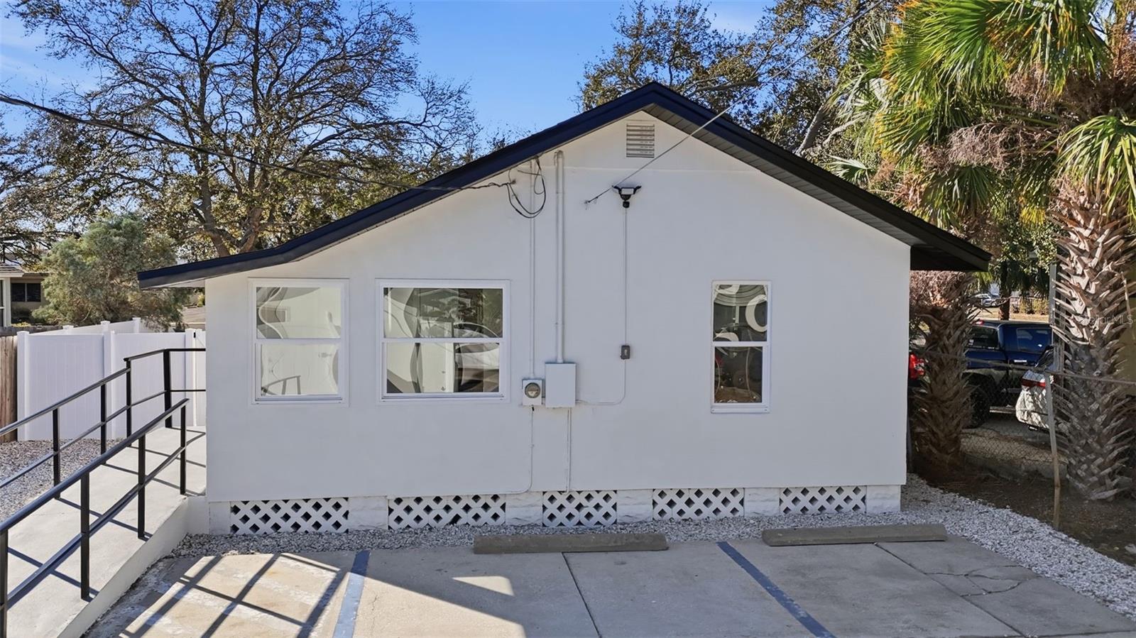 ROYAL PALM PARK - Commercial Sale