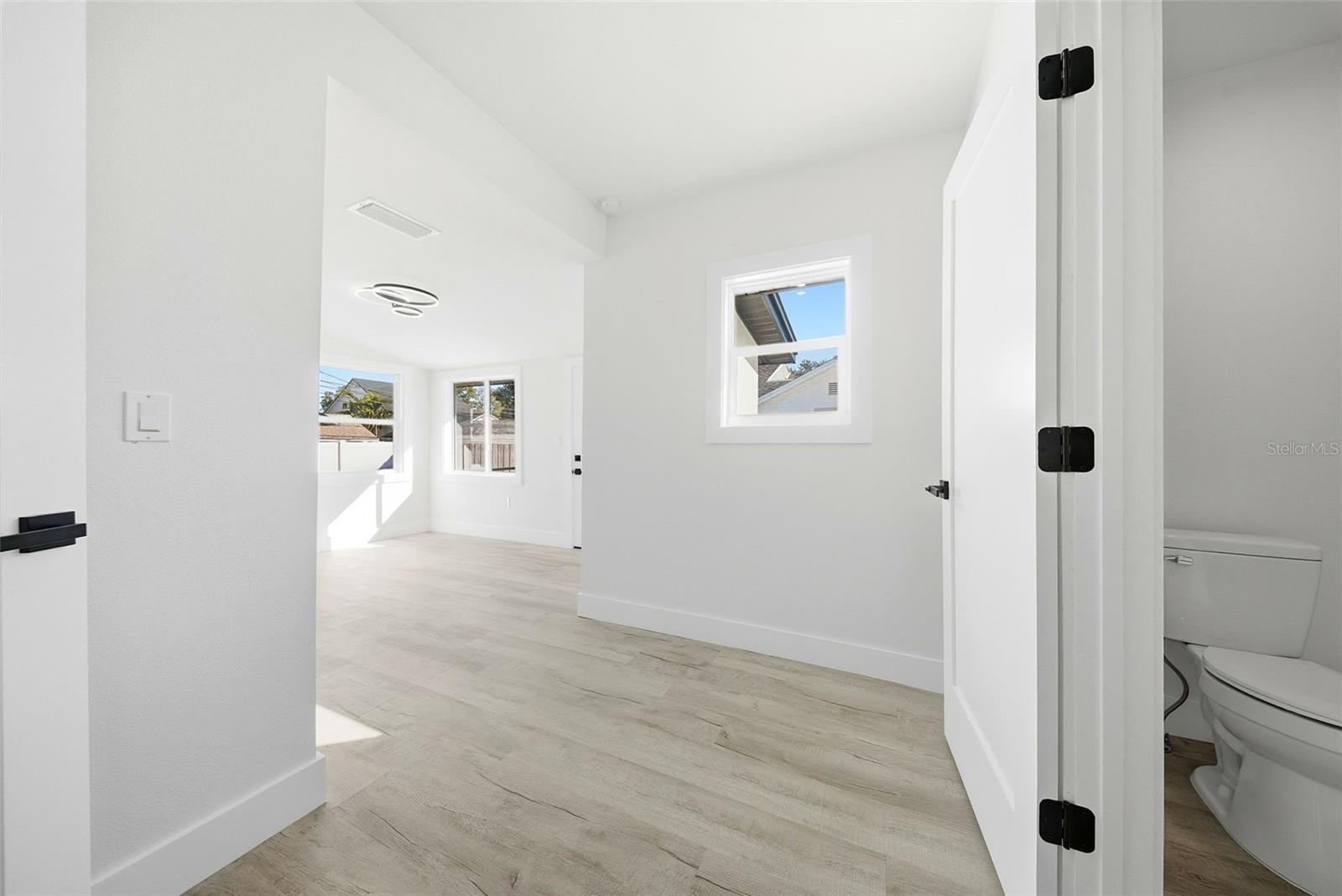 ROYAL PALM PARK - Commercial Sale