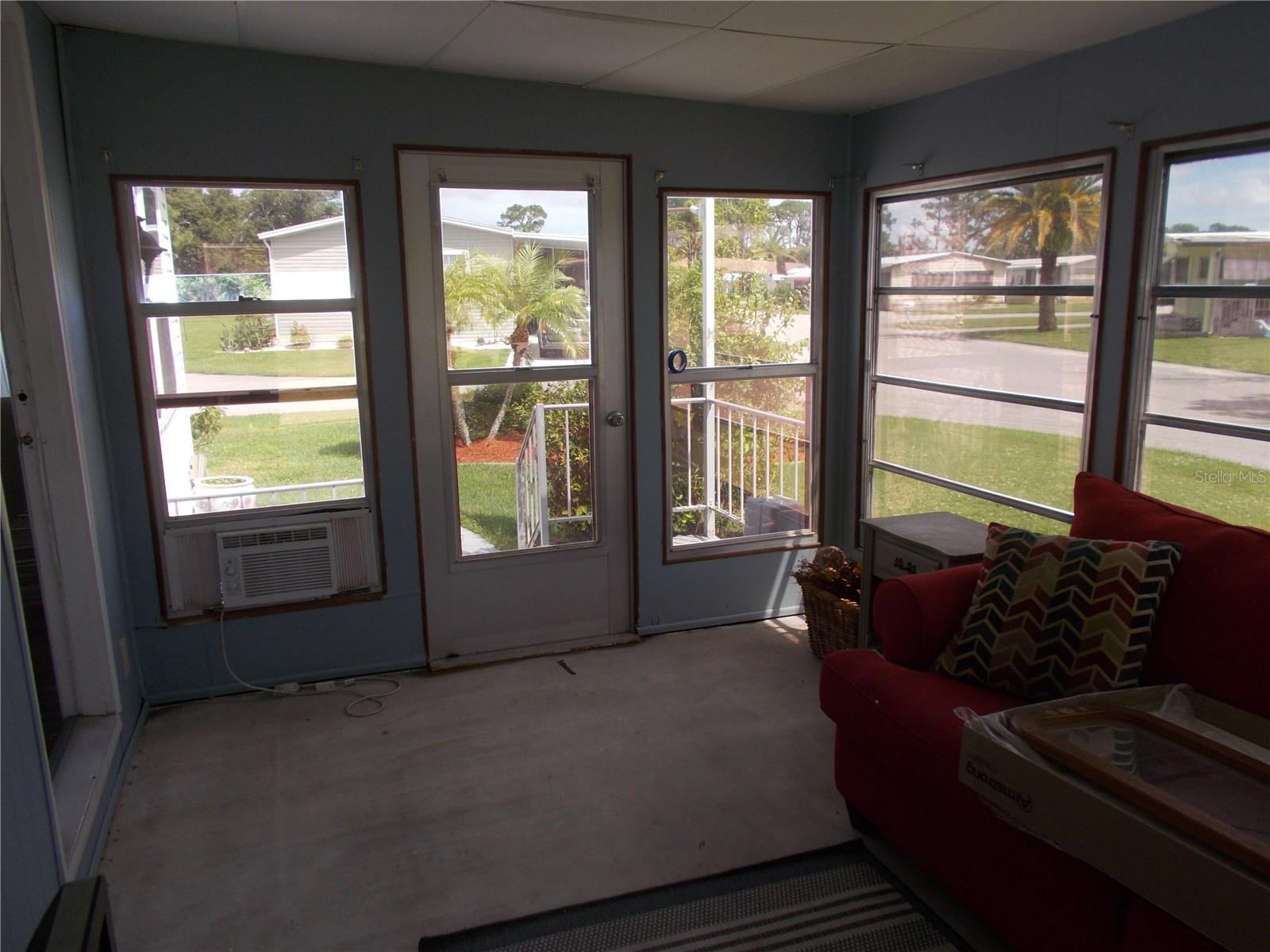 HOLIDAY PARK - Residential