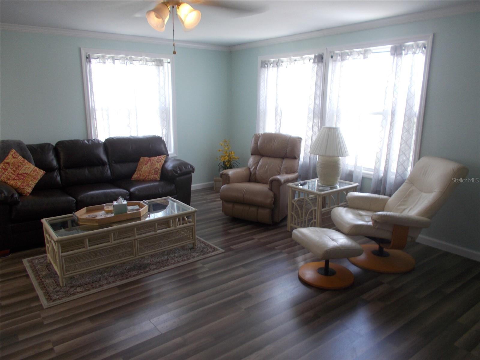 HOLIDAY PARK - Residential