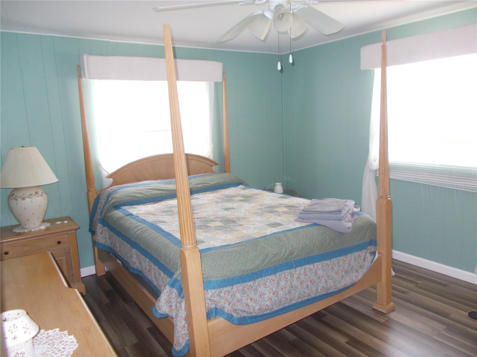HOLIDAY PARK - Residential