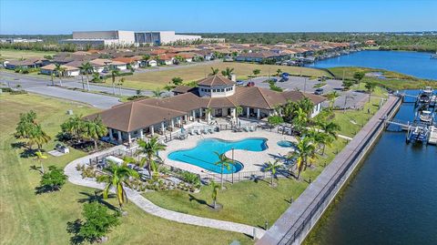 A home in PALMETTO