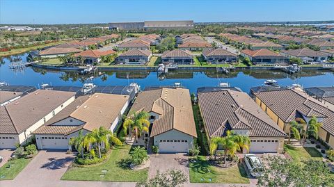 A home in PALMETTO