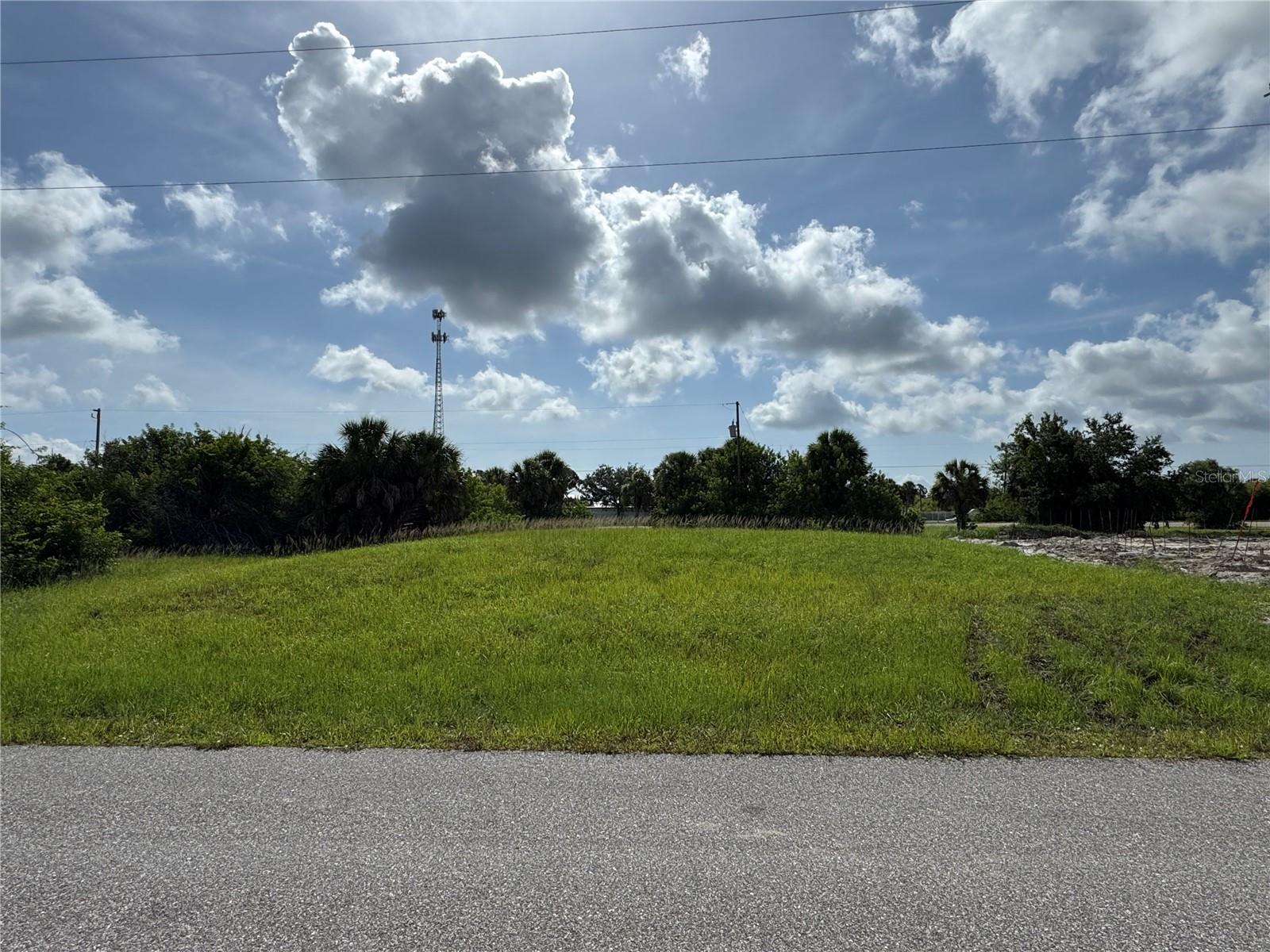Build-Ready Lot in Rotonda – Save Thousands!
Welcome to 33 Brig Cir E, a premium CLEARED lot in beautiful Rotonda Sands that’s ready for your dream Florida home. This parcel has already been CLEARED, BUILT UP WITH FILL DIRT, and has CITY WATER and SEWER available at the street—a massive cost and time savings for the buyer! No need to wait or budget for prep work—this lot is truly build-ready.
Nestled in the quiet coastal community of Placida, you’re just minutes from world-class fishing, marinas, multiple boat ramps, pristine Gulf beaches, and the booming Wellen Park area. Enjoy the laid-back Florida lifestyle with golf, shopping, dining, and nature trails nearby.
Why spend thousands more preparing a lot when this one is already done for you? Secure your slice of paradise today and start building right away!
