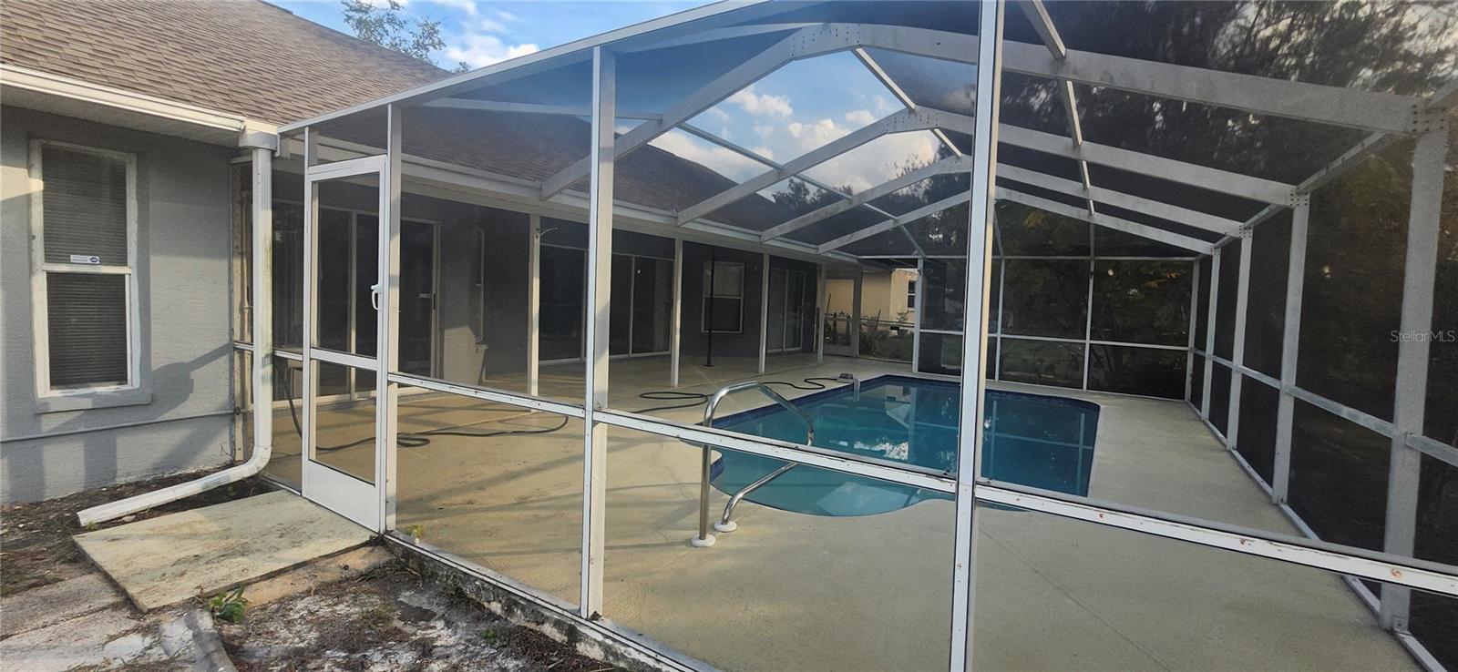 SPRING HILL - Residential