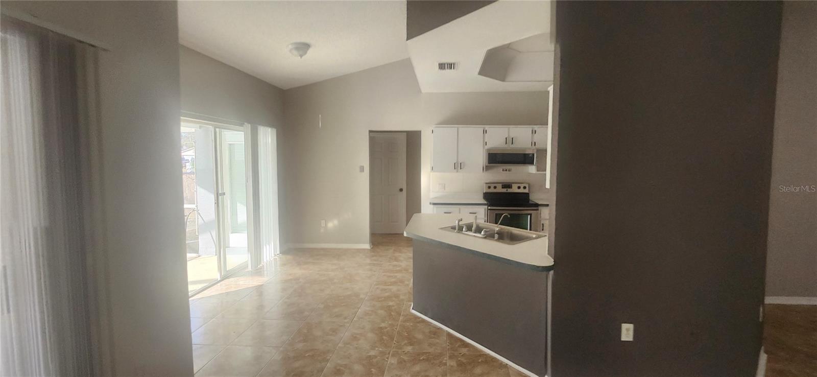 SPRING HILL - Residential