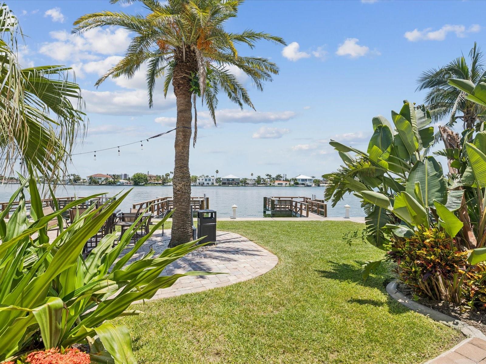 10265 GULF BOULEVARD A107