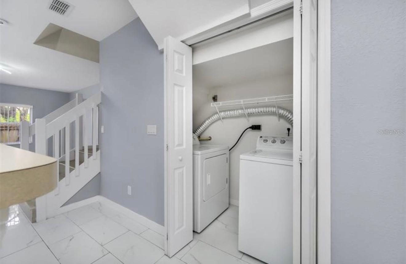 MANHATTAN-HUMPHREY TWNHMS U - Residential Lease