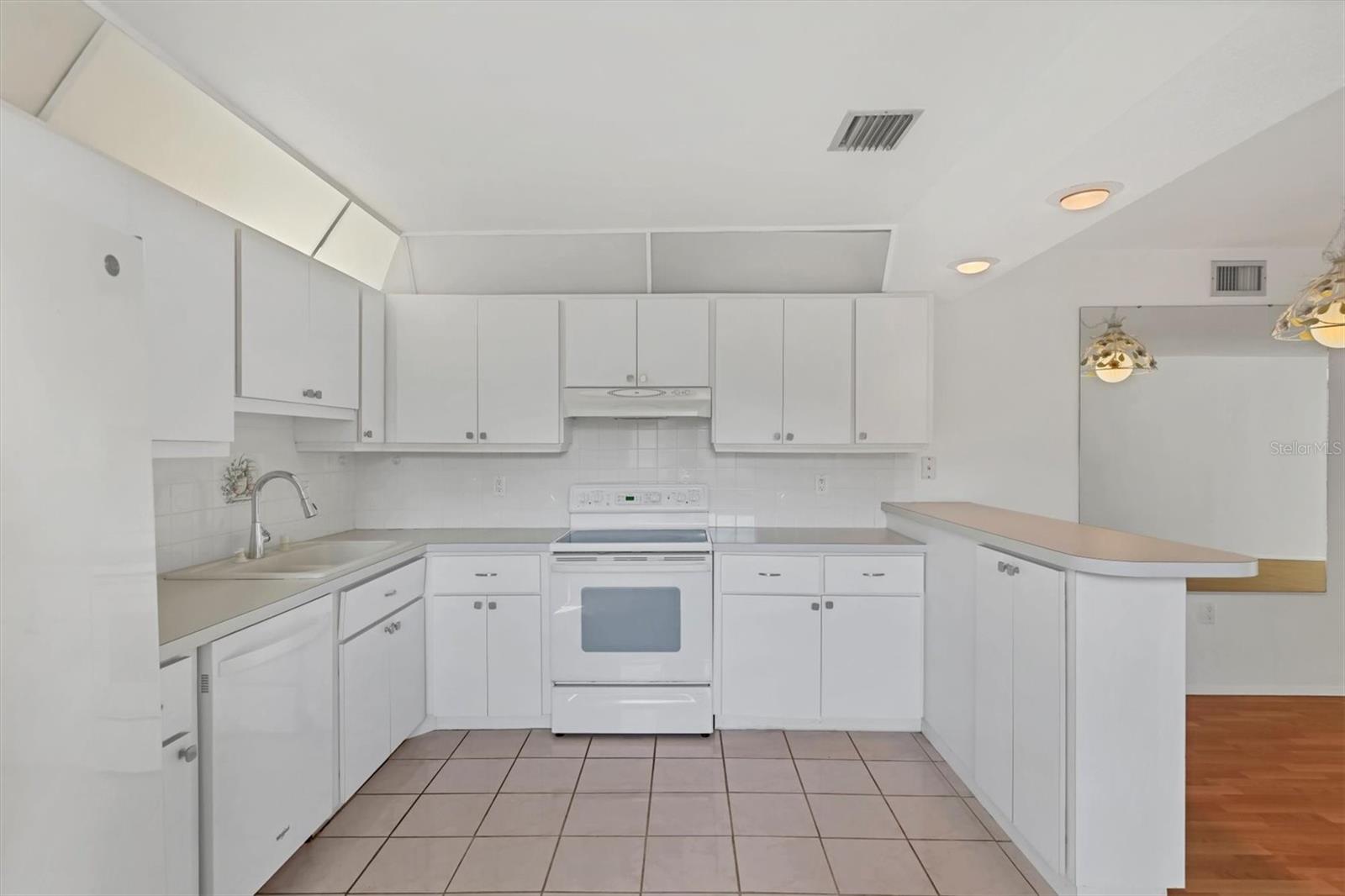 MORTON VILLAGE - Residential